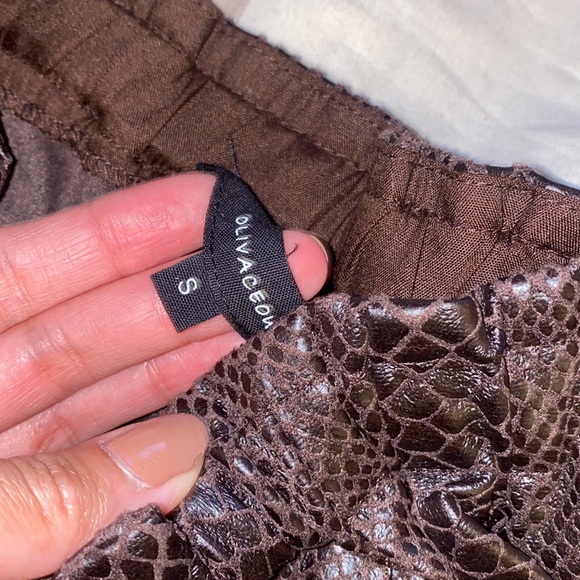 Olivaceous shorts - Picture 7 of 7